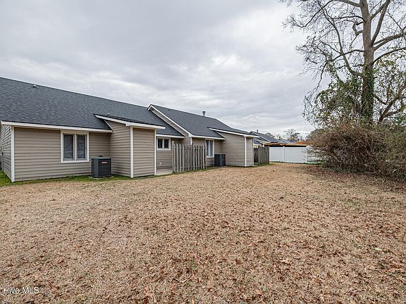 4th image of 2016 Tiffany Drive