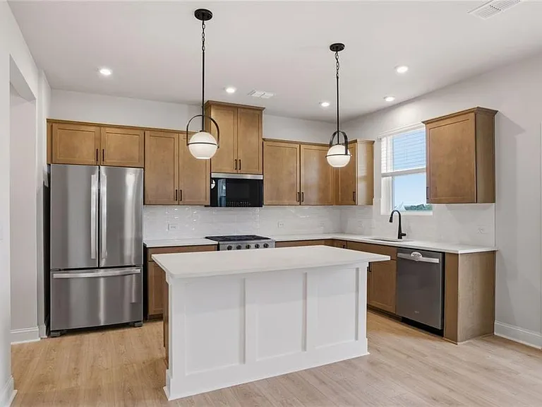 142 Henley St W #11 — Photo 10