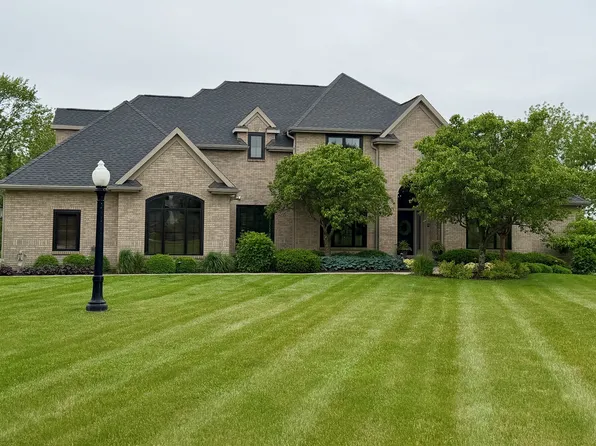 3248 N 18th Ave W, Newton, IA 50208