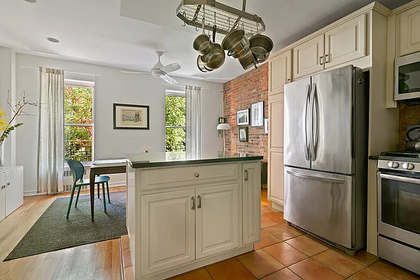 Sold by Compass | media 16