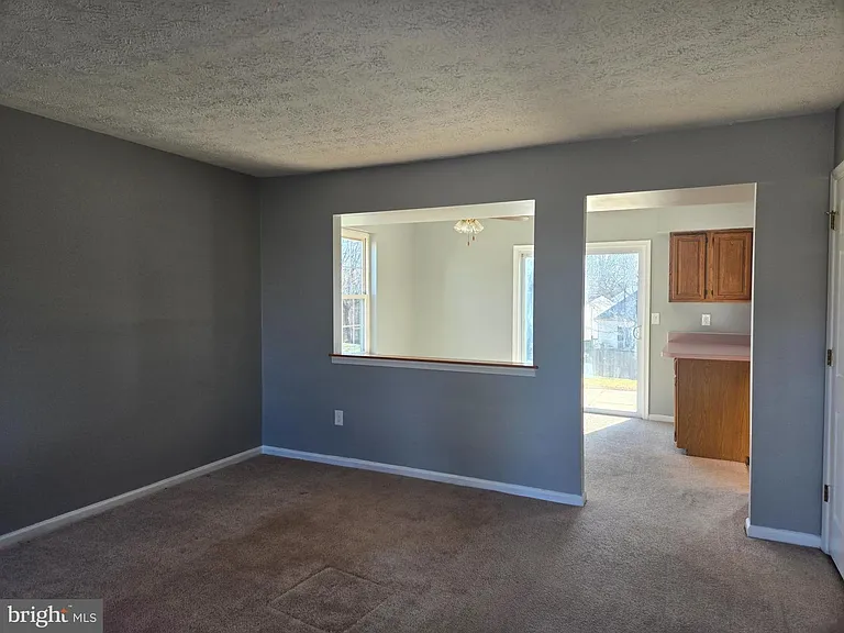 4307 Greys Run Cir — Photo 3