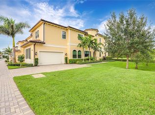 2473 Breakwater Way #7102, Naples, FL 34112