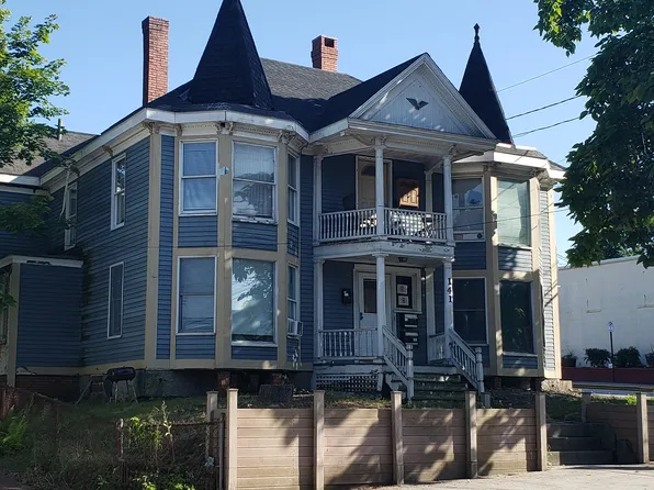 141 Alfred St #201, Biddeford, ME 04005