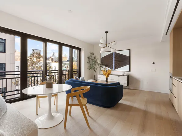 428 West 19th Street 3D image 2 of 14