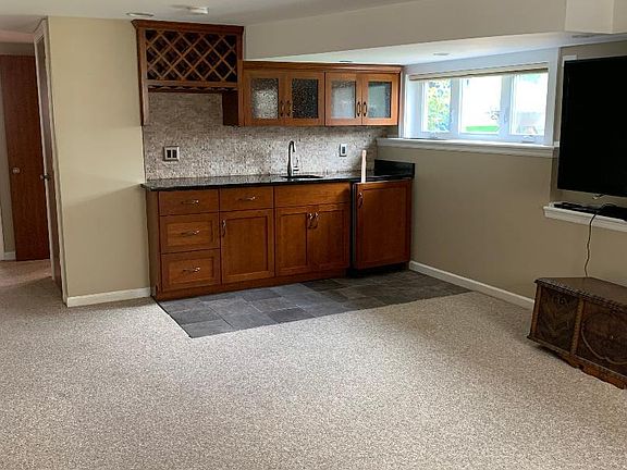 4th image of 2235 Sherwood Ave