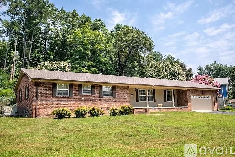 1st image of 3417 Myra Ave