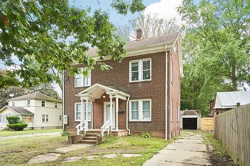 2201 East Ave photo 1