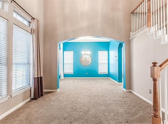 4th image of 3476 Briargrove Ln