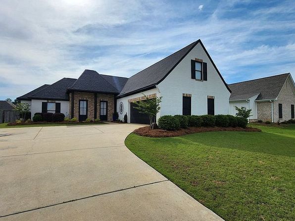 116 Sweetbriar Dr