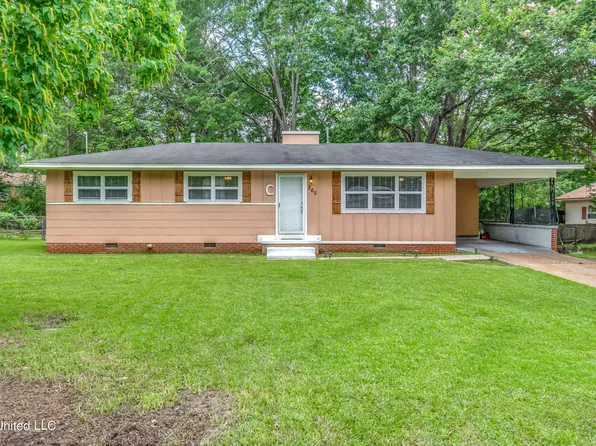 205 King Dr, Pearl, MS 39208