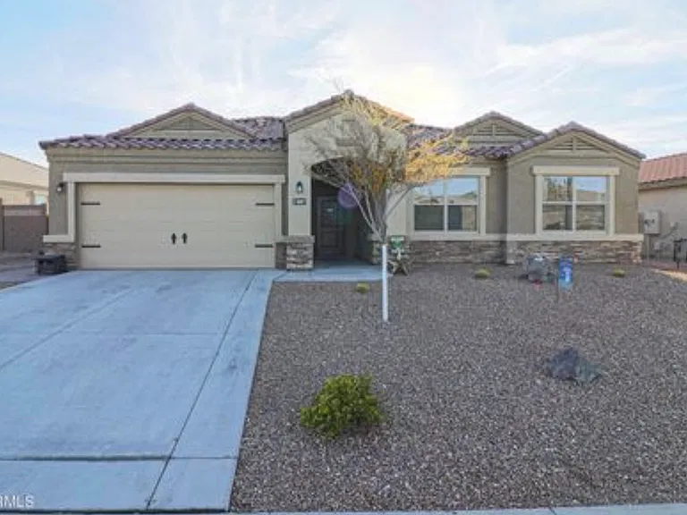 3607 N Brooklyn Dr — Photo 4