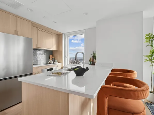 26-38 Jackson Avenue image 5 of 29