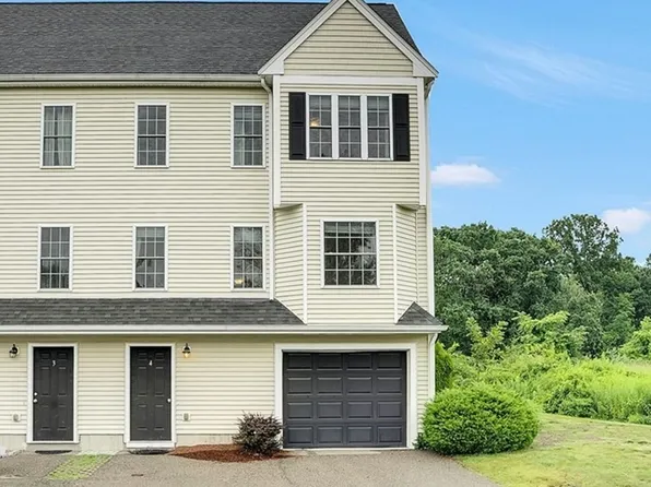 17 Messenger St Unit 4, Plainville, MA 02762