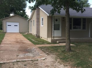 603 E Springfield St, Saint James, MO 65559
