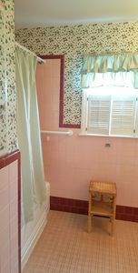 596 Willis St, Hempstead, NY, 11550