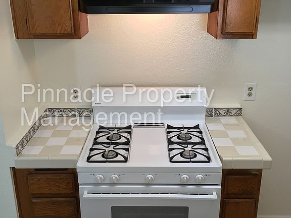 3rd image of 1101 E South St APT 206