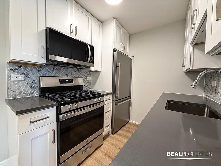 530 W. Aldine — Photo 10