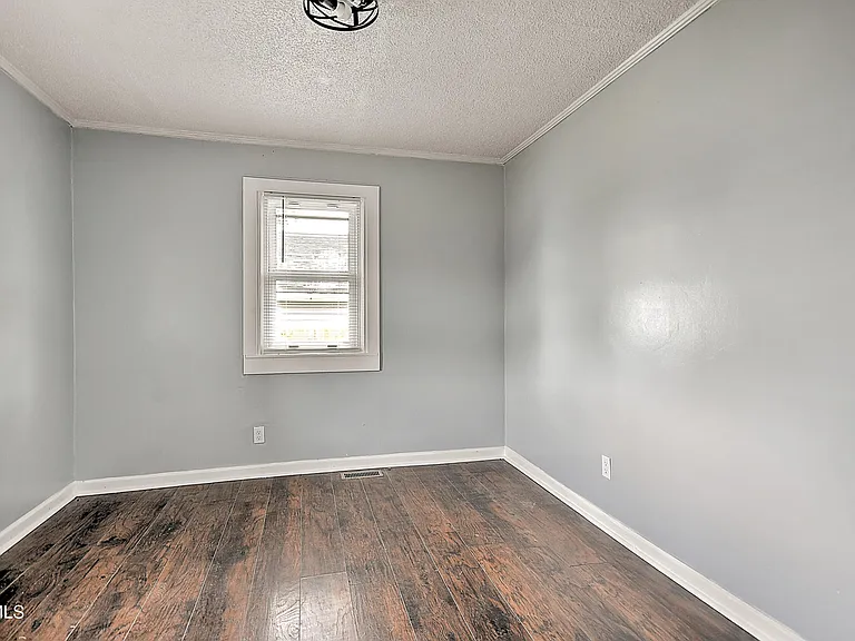 1208 Riverside Ave — Photo 13