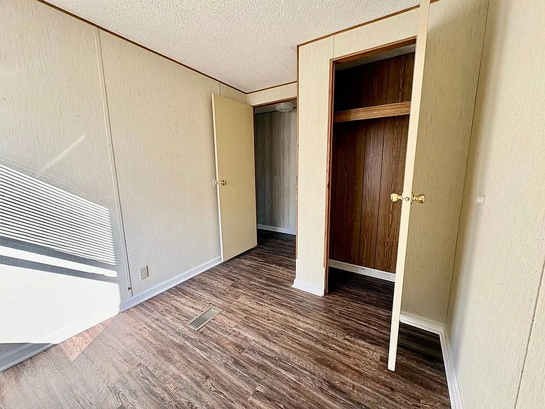 1128 S Gay Ave — Photo 75