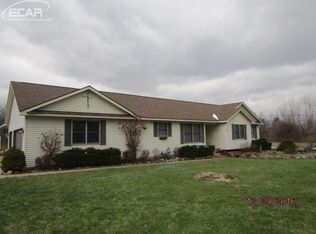 16490 Weber Rd, Holly, MI 48442