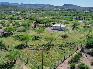 33450 S River Bend Rd, Black Canyon City, AZ 85324