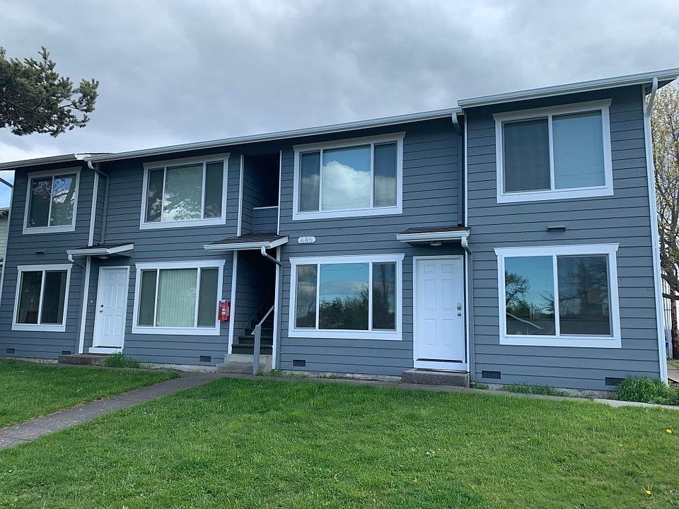 1st image of 685 SE 8th Ave APT 101