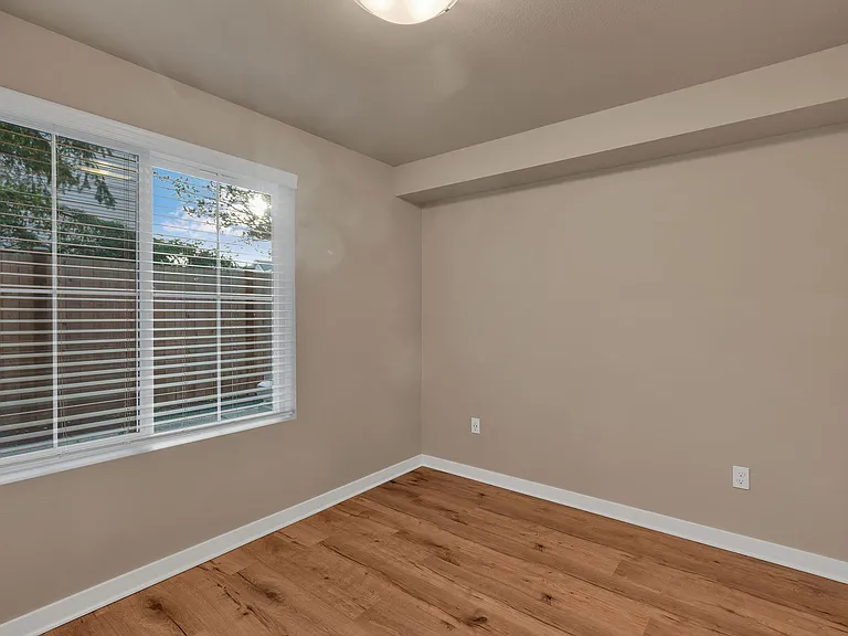 15423 Admiralty Way #E3 — Photo 27