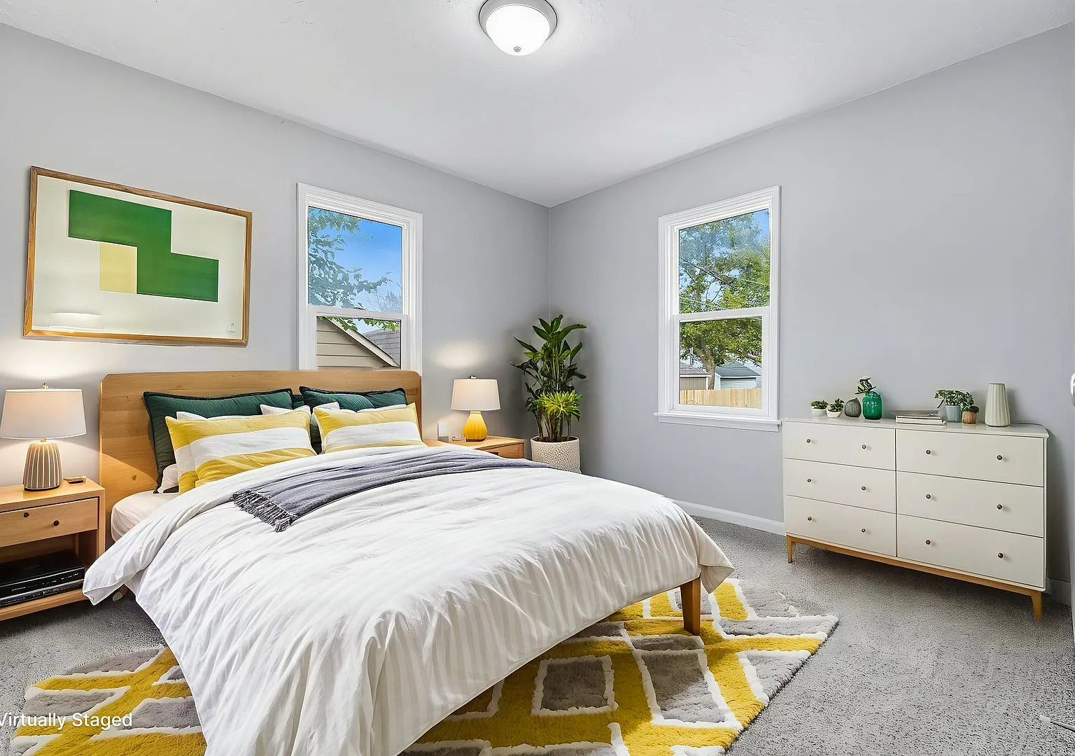 Charming 2-Bedroom Home Recently Remodeled in Indianapolis Available NOW! — Photo 2
