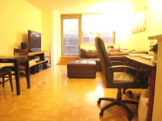 Rented by Cooper & Cooper Real Estate | media 5