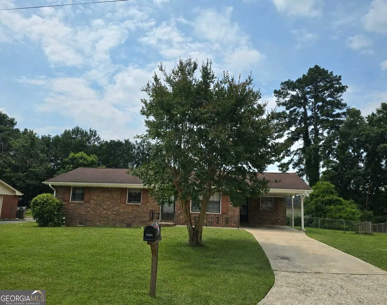 3 bed, 2.0 bath, 1151 sqft, $1,700 — Photo 1