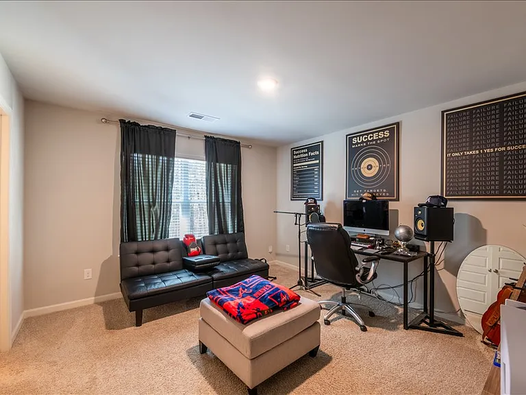 2514 Piering Dr — Photo 25