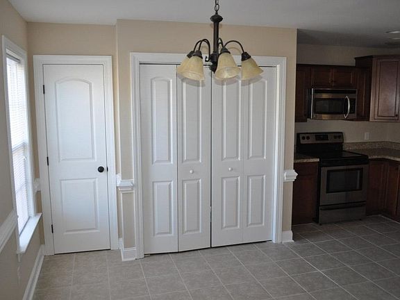 4th image of 3912 Granada Dr