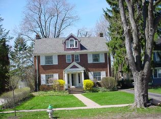 2632 Eaton Rd, University Heights, OH 44118