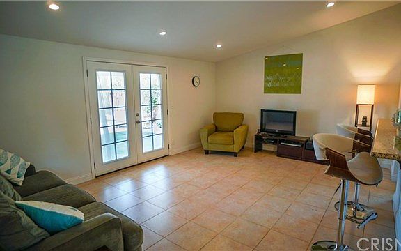 4th image of 27515 Esterbrook Ave