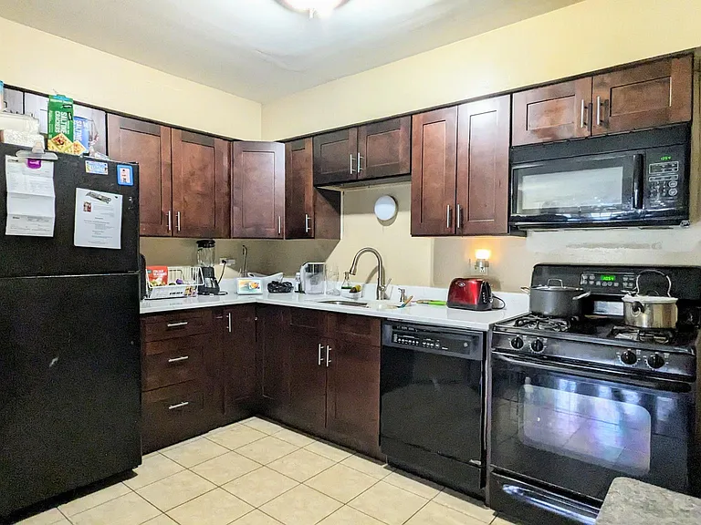 2334 Century Point Ln #A — Photo 3