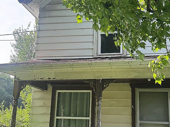 2nd image of 1263 Rocky Grove Ave