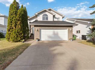 18204 61st Ave NW, Edmonton, AB T6M 1T5