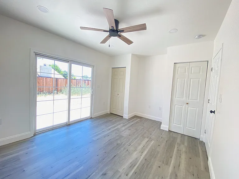 609 Belle Ave #C — Photo 8