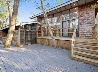 1108 Byrd Dr, Ocean Springs, MS 39564