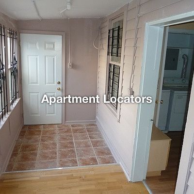 4th image of 2142 W Superior St