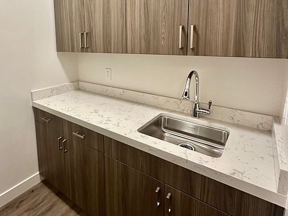 pantry/bar