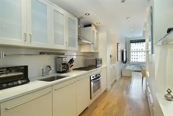 Sold by Douglas Elliman | media 33