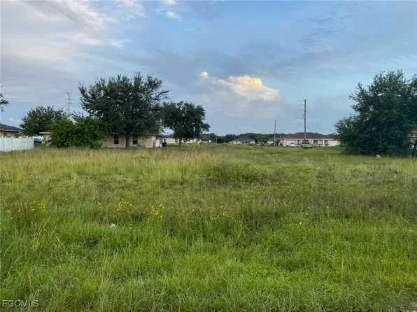 2667-2669 Gretchen Ave S, Lehigh Acres, FL 33973