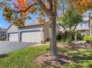 668 Shoreline Rd, Lake Barrington, IL 60010