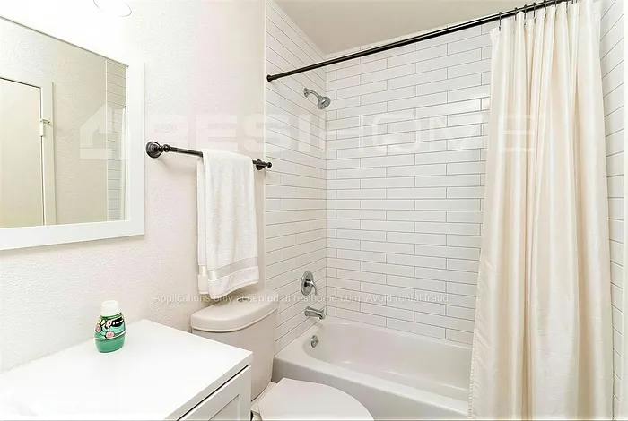 7430 Elderberry Ln — Photo 12