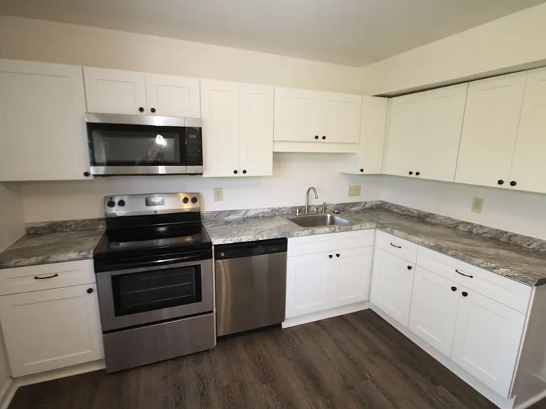 1473 Charlestown Dr — Photo 6