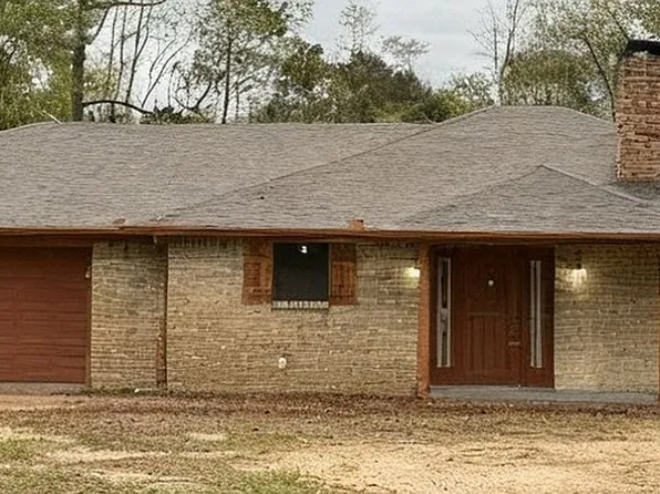 940 Craft Ln, Orange, TX 77632