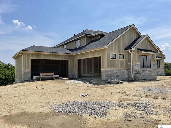 2nd image of 3915 S 210th Cir
