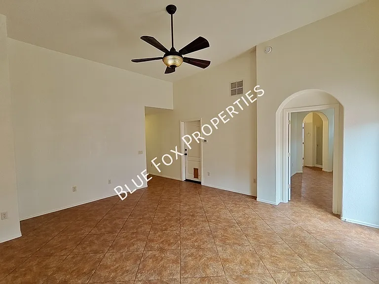 1292 S Paseo Luna Blanca — Photo 5