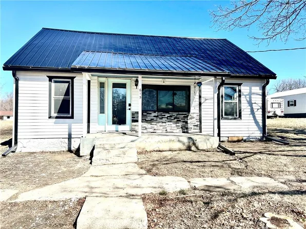 615 McFarland St, Barnard, MO 64423